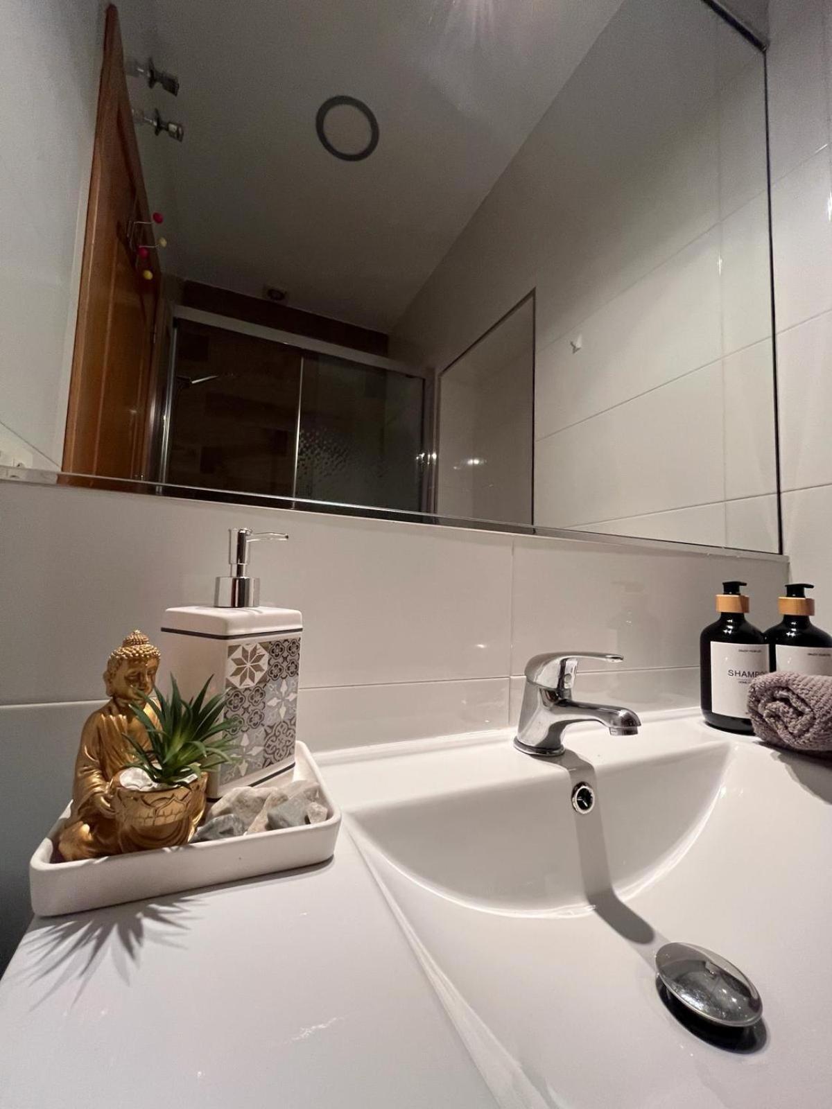 Home Suites Center Granada 2 Екстер'єр фото