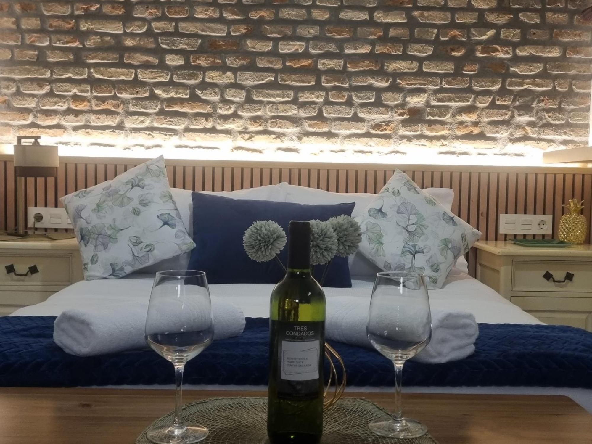 Home Suites Center Granada 2 Екстер'єр фото