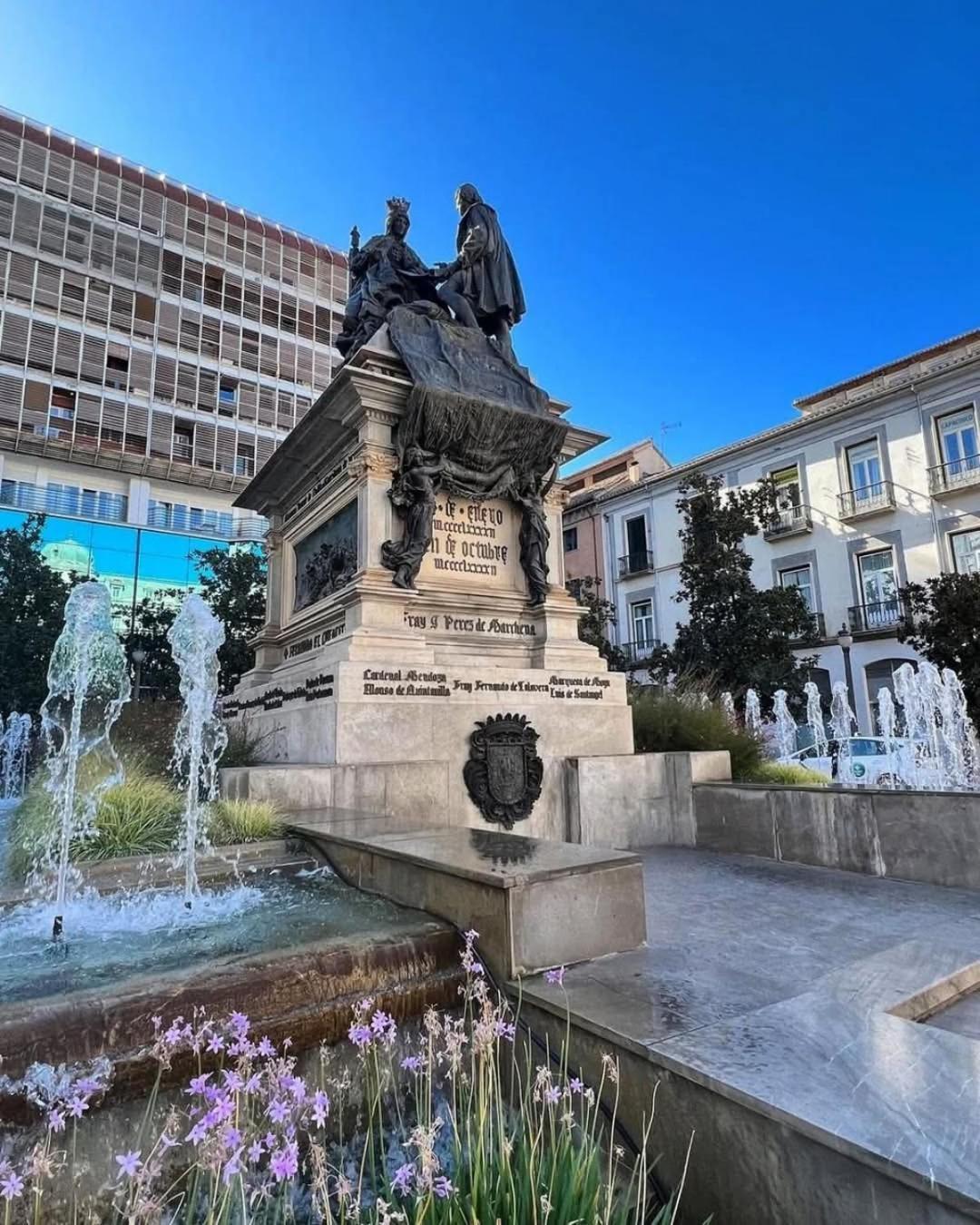 Home Suites Center Granada 2 Екстер'єр фото